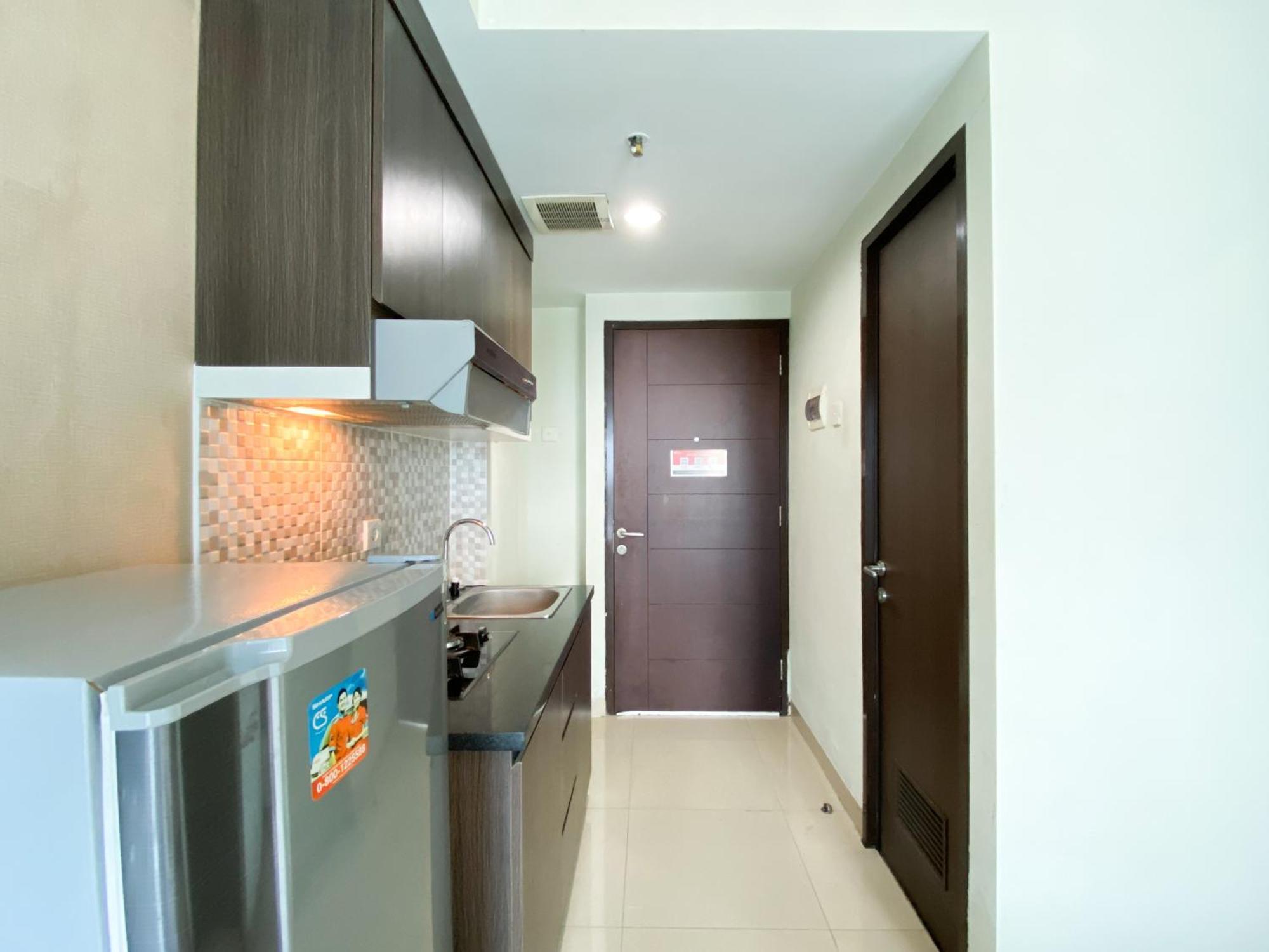 Cozy At 20th Floor Grand Dhika By Travelio Bekasi